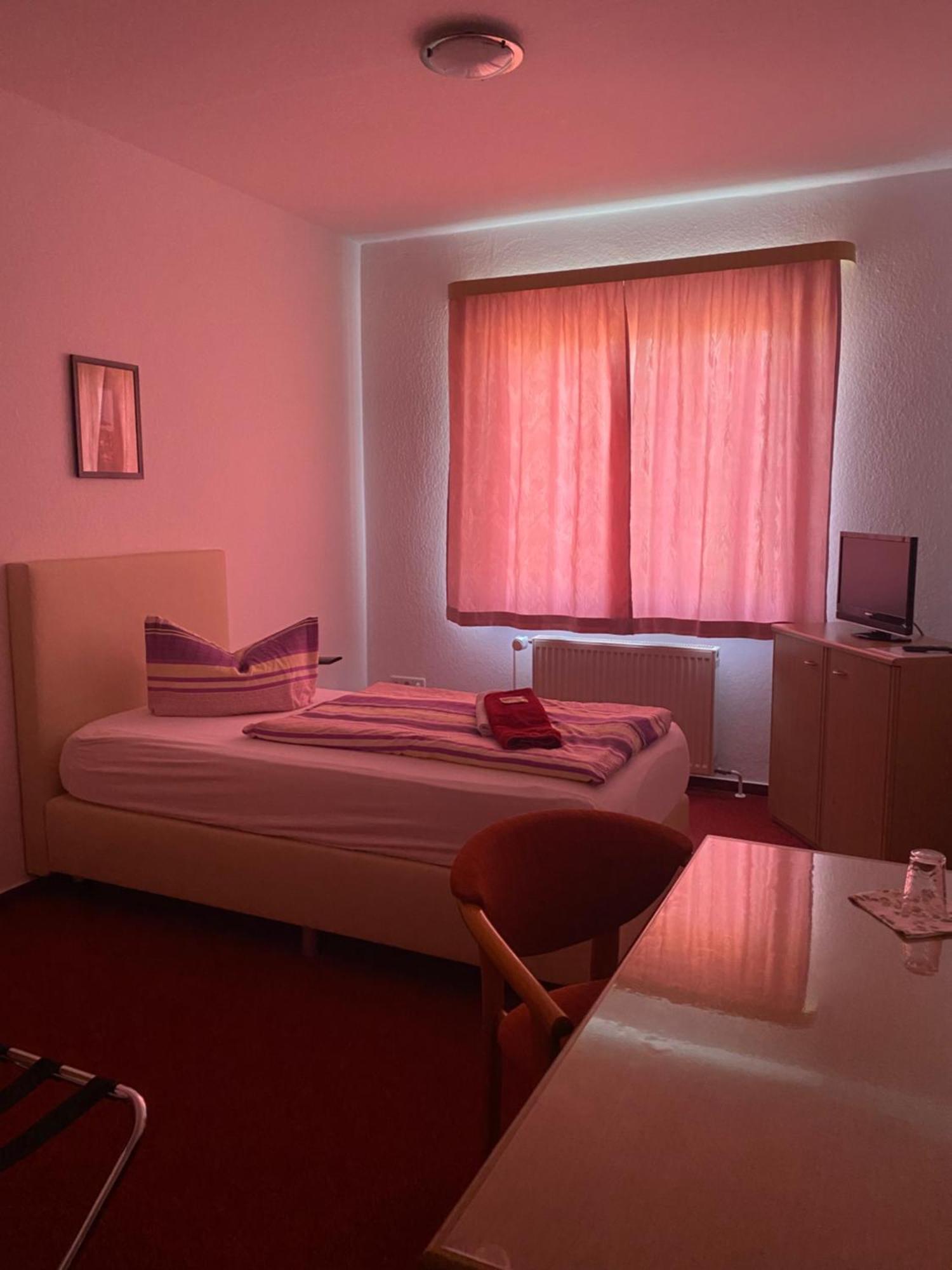 Hotel Zur Linde Ostrau  Exteriér fotografie